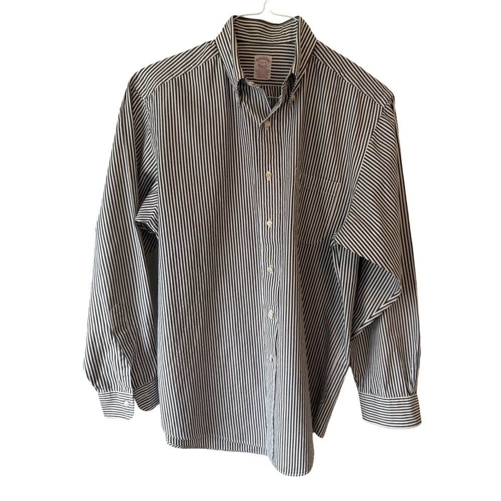 Bass Blue and White Casual Button Down Shirt Excellent Condition